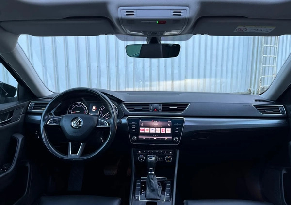 Skoda Superb cena 59900 przebieg: 188300, rok produkcji 2019 z Kudowa-Zdrój małe 667